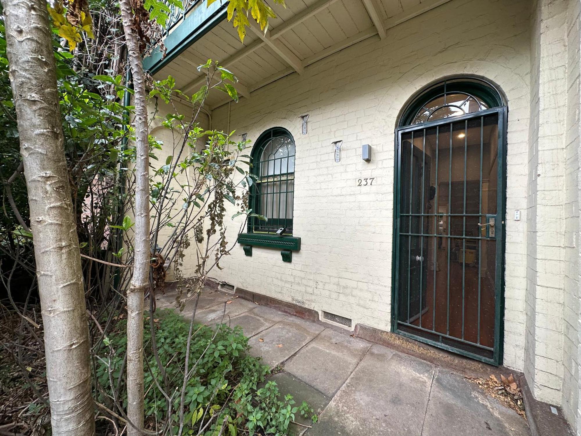 Ultimo Terrace Homestay Apartment